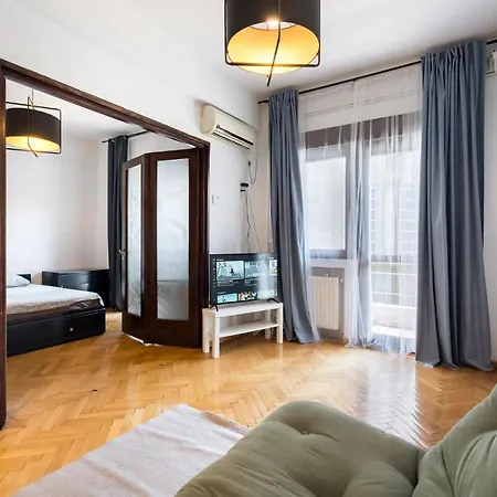 Sleek Comfort - A Blend Of Style And Convenience Bucharest Exterior photo
