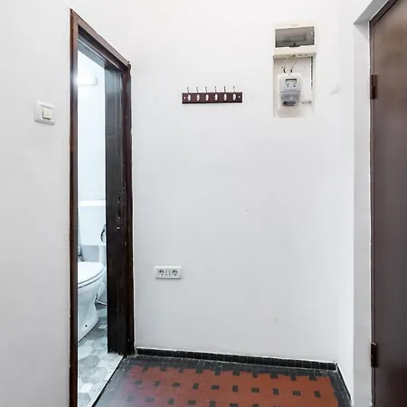 Sleek Comfort - A Blend Of Style And Convenience Bucharest Exterior photo
